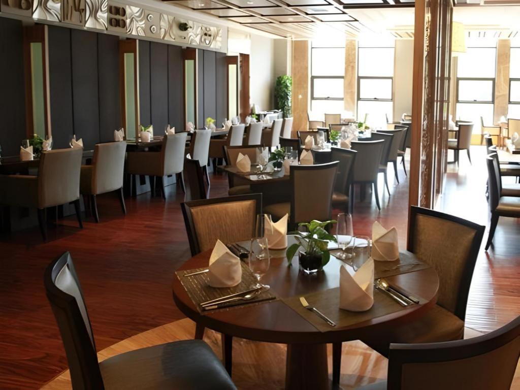 Chengdu Joyhub Air Hotel Екстер'єр фото